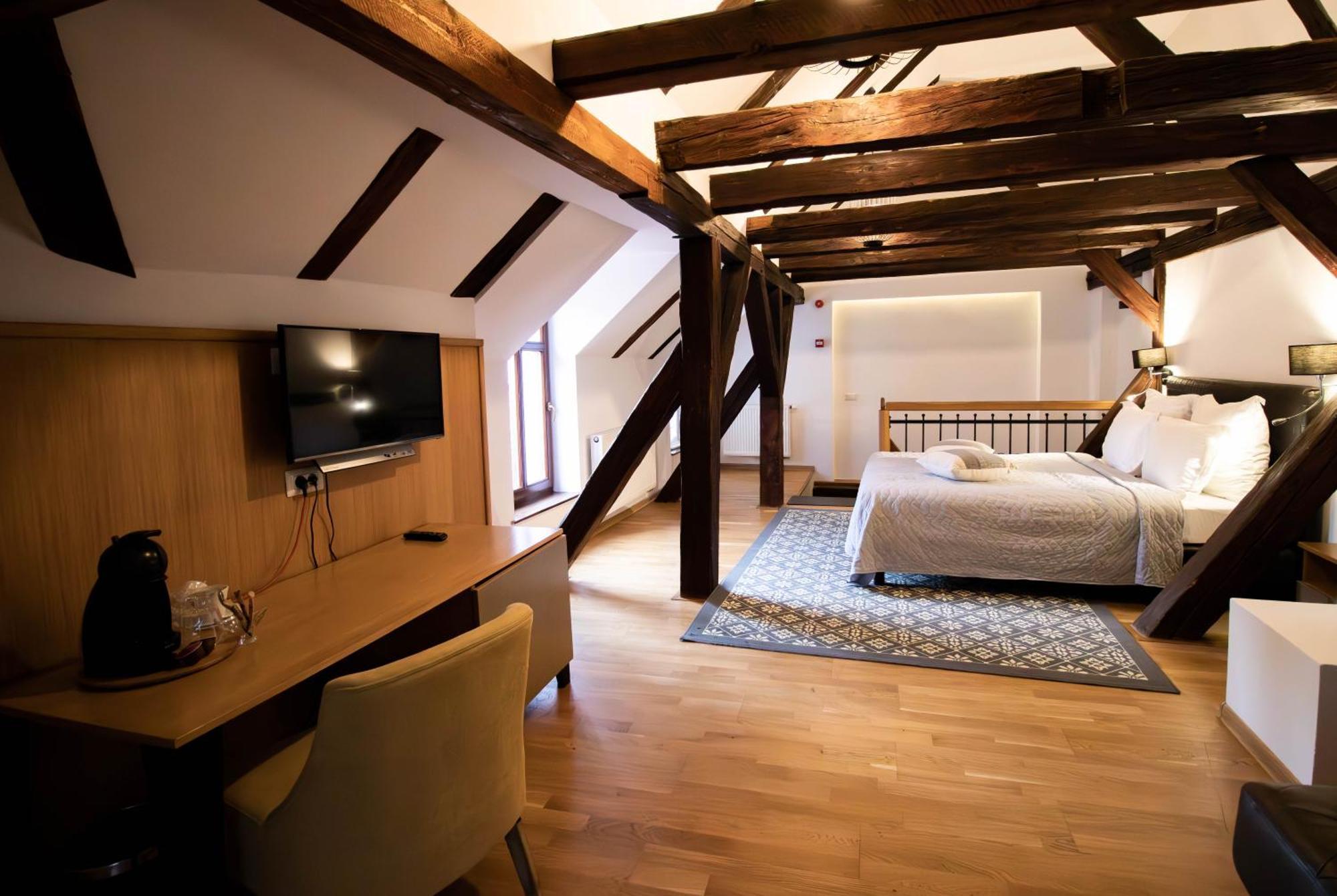 Hotel Ottimo Braşov Eksteriør billede
