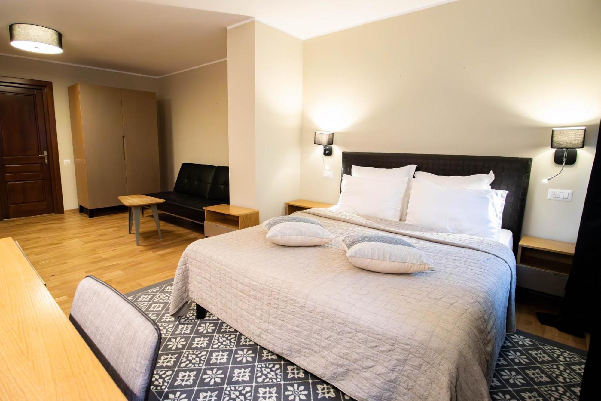 Hotel Ottimo Braşov Eksteriør billede